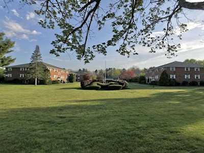 89 Pleasant St #C10 Medfield, MA 02052