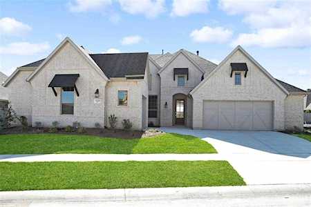 1509 Petal Ct Argyle, TX 76226