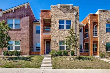 1571 Fiji Street Dallas, TX 75203
