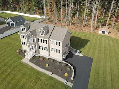 31 Fieldstone Lane Billerica, MA 01821
