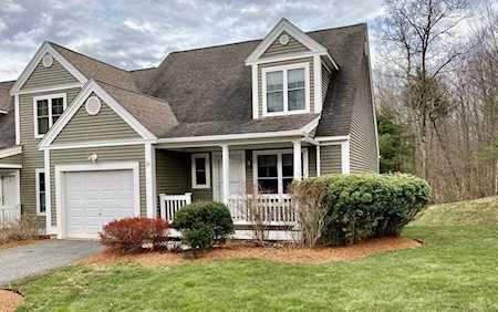 19 Concord Ln #19 Uxbridge, MA 01569