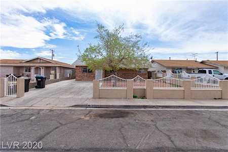 3205 Twining North Las Vegas, NV 89030