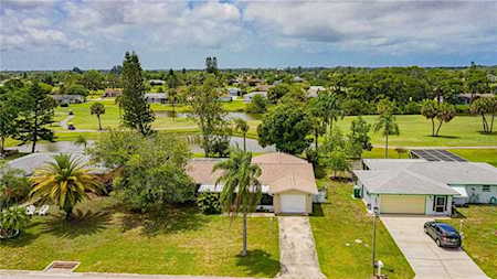 220 Caddy Rd Rotonda West, FL 33947
