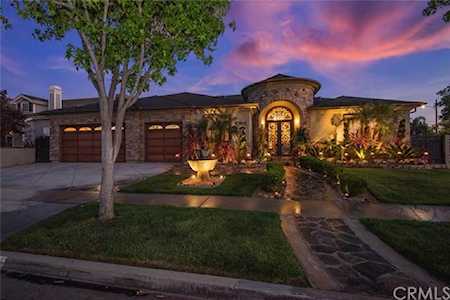 2692 Engel Drive Rossmoor, CA 90720