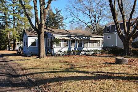 18 Lincoln St Wareham, MA 02571