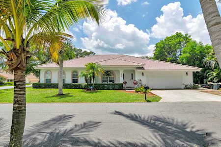 8466 SE Gulfstream Place Hobe Sound, FL 33455