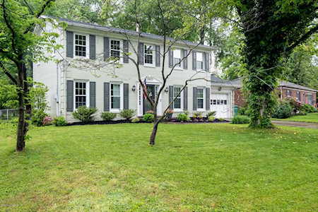 9205 Axminster Dr Louisville, KY 40299