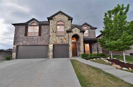6825 San Luis Trail Fort Worth, TX 76131