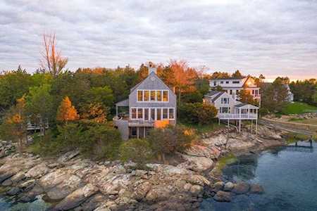 51 Lufkin Point Rd Essex, MA 01929