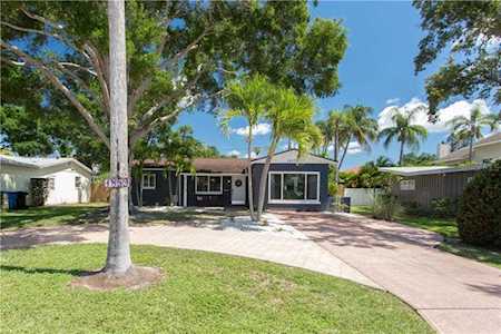 1859 NE Oklahoma Ave St Petersburg, FL 33703