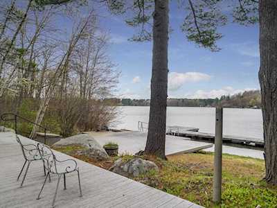 98 Lake Shore Drive Ext Sterling, MA 01564