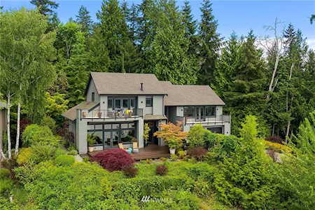 1538 207th Ave NE Sammamish, WA 98074