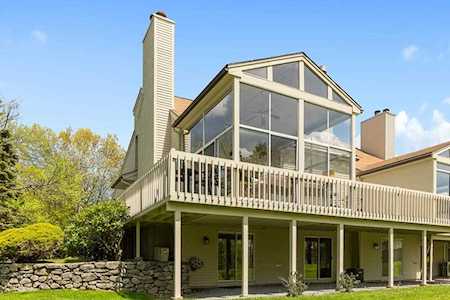 68 Monadnock Dr #68 Westford, MA 01886