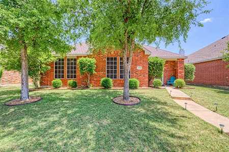 1718 River Oaks Drive Allen, TX 75002
