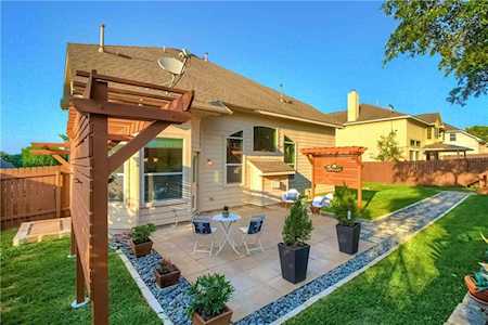8805 Fenton Dr Austin, TX 78736