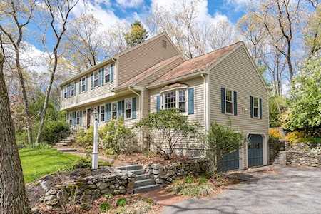 173 Willowgate Rise Holliston, MA 01746