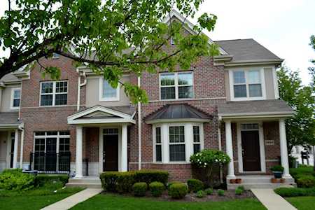 2486 Waterbury Ln Buffalo Grove, IL 60089