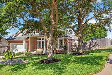 6828 La Concha Pass Austin, TX 78749