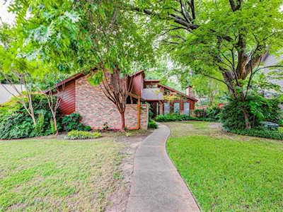 1704 Woodoak Drive Richardson, TX 75082