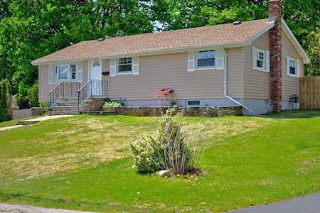 24 Thayer Ave Auburn, MA 01501