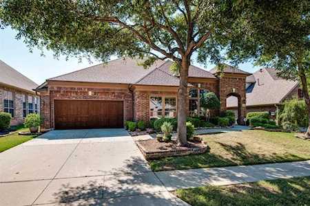 8039 Navisota Drive Lantana, TX 76226