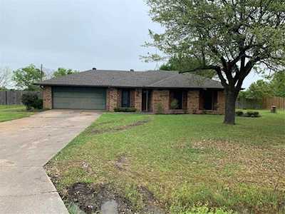 208 Prairie Creek Road Red Oak, TX 75154