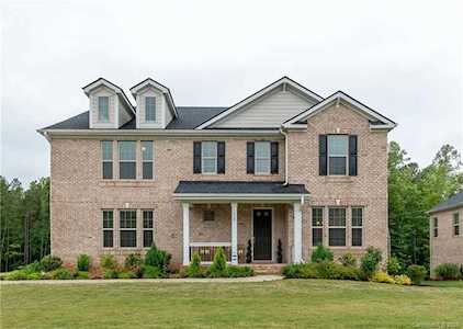 319 S San Agustin Dr Mooresville, NC 28117