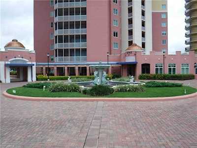 2743 1st St #107 Fort Myers, FL 33916