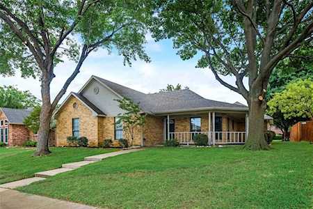 1534 Crested Butte Drive Lewisville, TX 75077