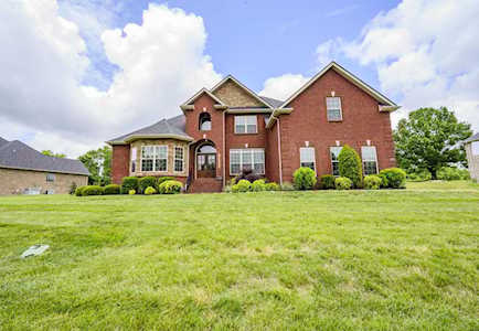 2022 Martins Bend Dr La Vergne, TN 37086