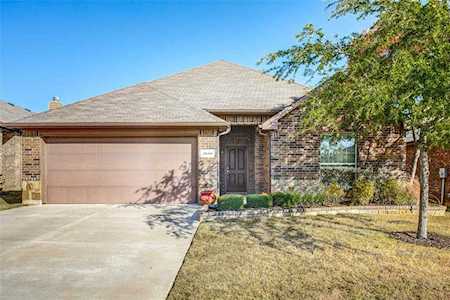 3049 Beaver Creek Drive Fort Worth, TX 76177