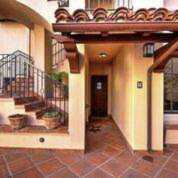 105 W De La Guerra St #K Santa Barbara, CA 93101