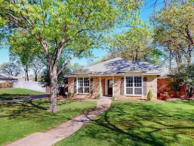 404 Briarcliff Court Colleyville, TX 76034
