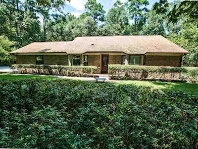 2216 Ten Oaks Dr. Tallahassee, FL 32312