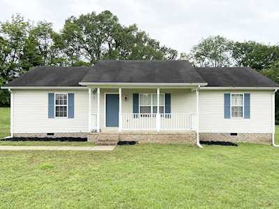 108 Summer Ln Shelbyville, TN 37160