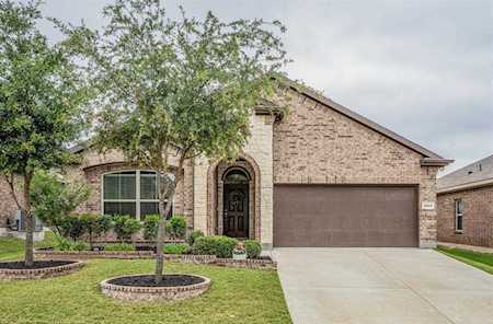 2945 Cedar Ridge Lane Fort Worth, TX 76177