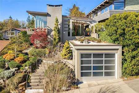 3016 W Garfield St Seattle, WA 98199