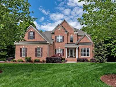 1245 Waynewood Dr Waxhaw, NC 28173