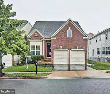 9093 Purvis Dr Lorton, VA 22079