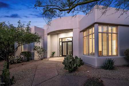 8300 E Dixileta Drive #213 Scottsdale, AZ 85266