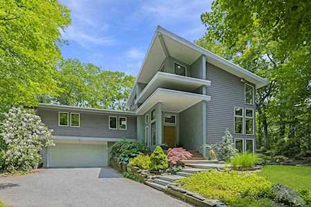 15 Turning Mill Rd Lexington, MA 02420