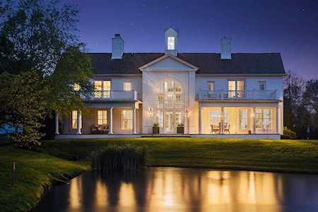 8 Ealy Crossing New Albany, OH 43054