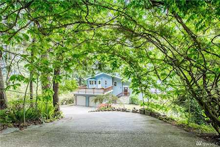10125 Totem Wy Anderson Island, WA 98303