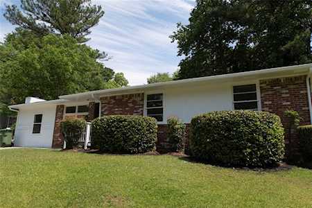 70 Ruzelle Dr SW Atlanta, GA 30354