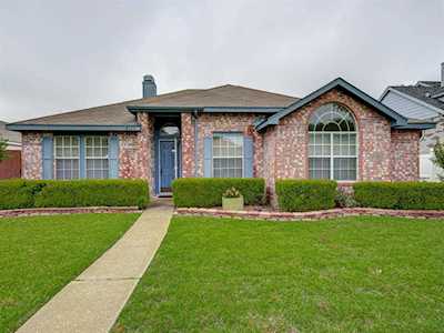 4125 Gardner Drive The Colony, TX 75056