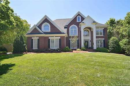 8309 Woodmont Dr Marvin, NC 28173