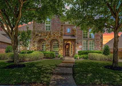 2502 Lakepoint Drive Keller, TX 76248