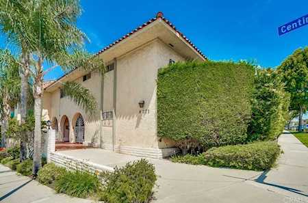 6771 Springpark Avenue #105A Ladera Heights, CA 90056