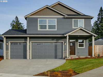 1260 NE Cascadia Ridge Dr Estacada, OR 97023