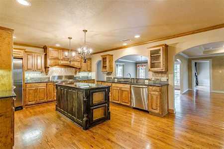 2421 Boyd Avenue Fort Worth, TX 76109